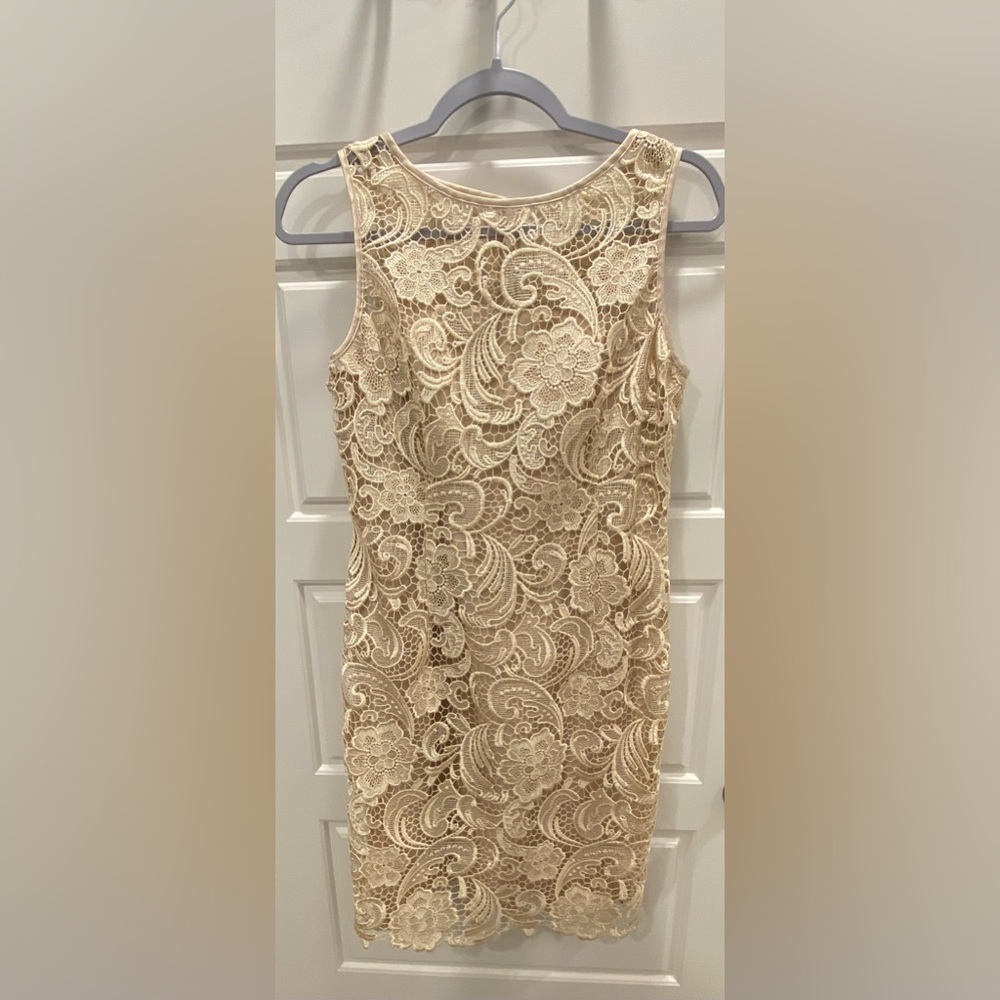 ADRIANNA PAPELL cocktail dress. Tan in color. Size 6. Fits true to size.